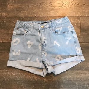 Forever 21 Shorts SZ‎ 27